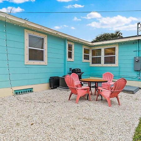 Quaint Gulfport Beach Bungalow St. Petersburg Bagian luar foto