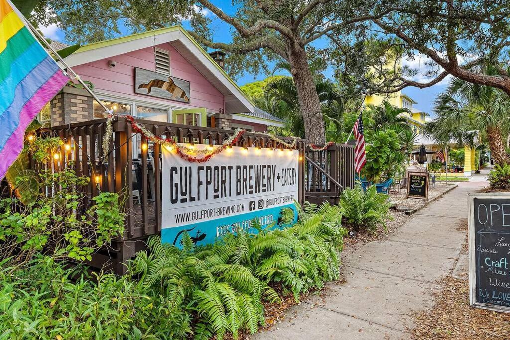 Quaint Gulfport Beach Bungalow St. Petersburg Bagian luar foto