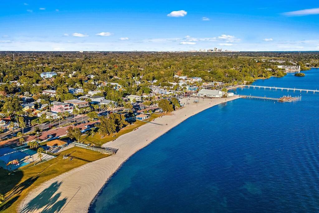Quaint Gulfport Beach Bungalow St. Petersburg Bagian luar foto