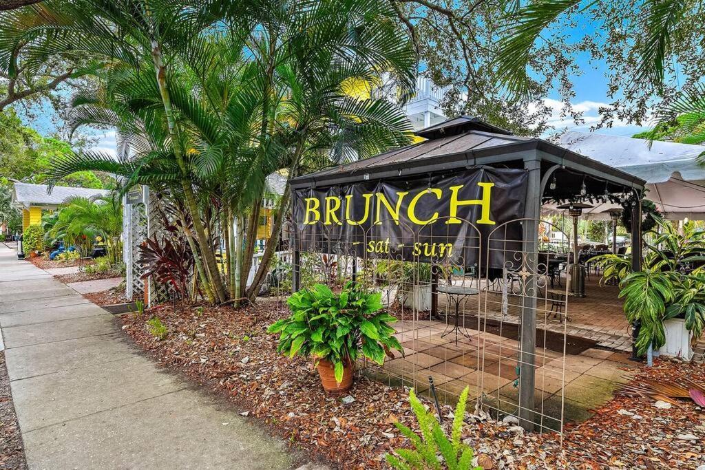 Quaint Gulfport Beach Bungalow St. Petersburg Bagian luar foto